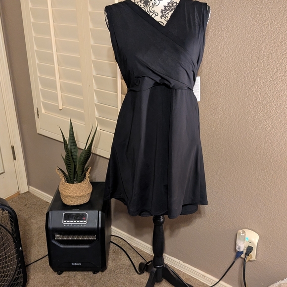 Ladies Black Dress Style Bathing Suit Size 16 - Picture 1 of 10